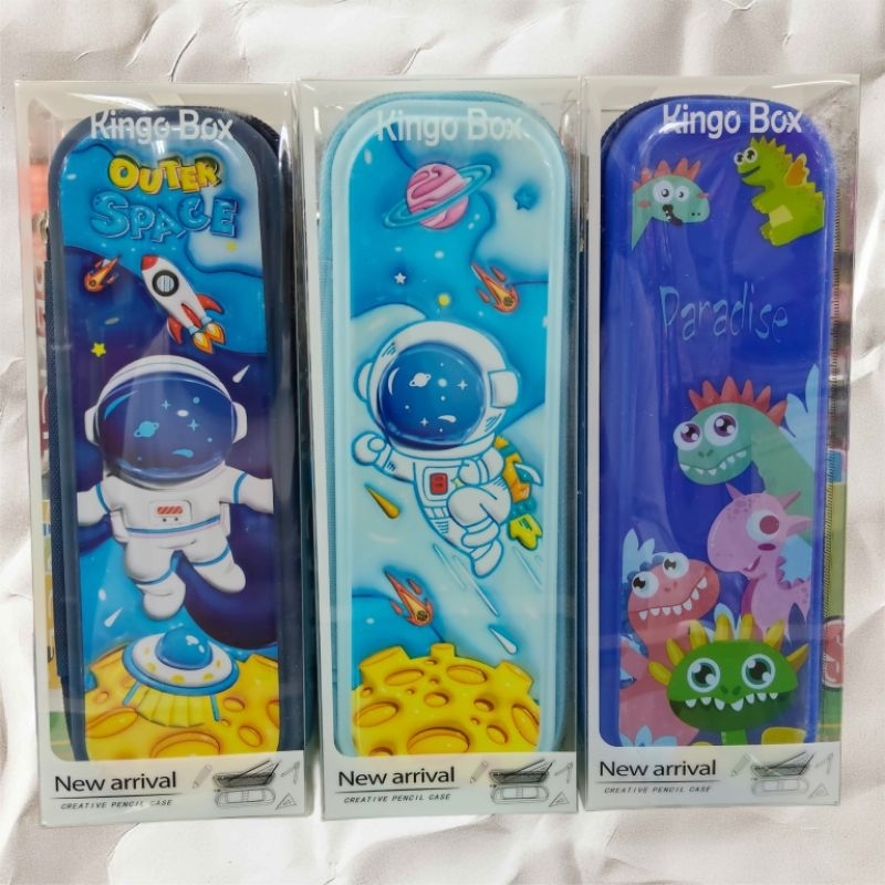 

Kotak Tempat Pensil Zipper Anak Motif Astronot Anti Air