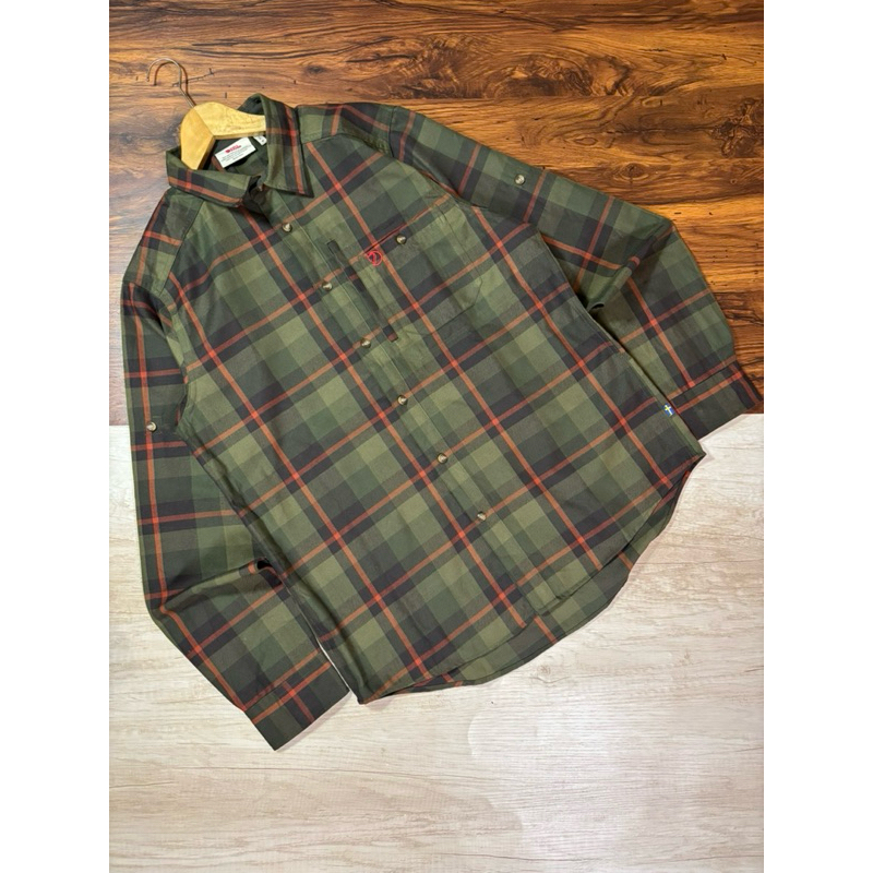 Kemeja Outdoor Second Ori