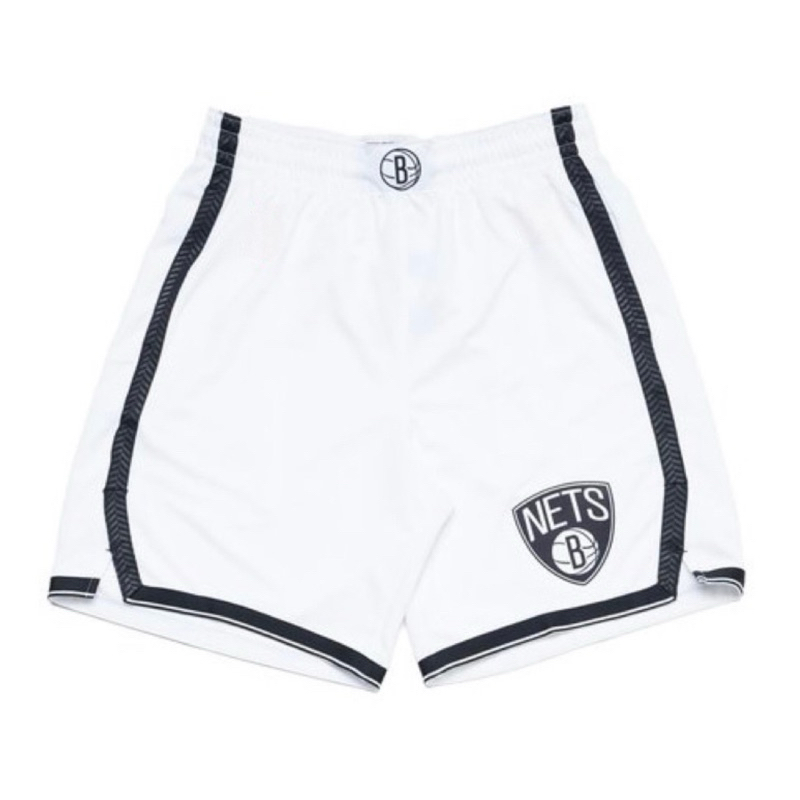 CELANA BASKET OLAHRAGA BROOKLYN NETS PUTIH ICON ASSOCIATE