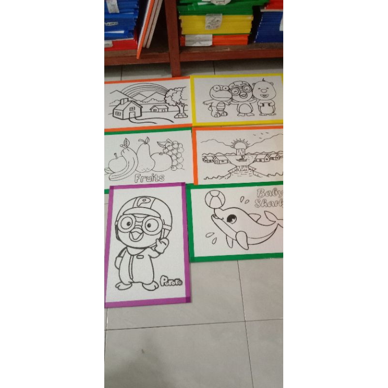 

paket sterofoam gambar mewarnai 1 paket isi 5pc gambar, 6 warna cat, 1pc kuas, 1pc palet cat, ukuran 33x50 list warna warni