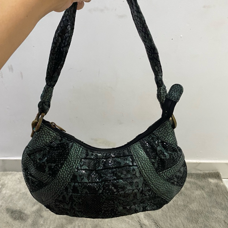 shoulder bag ijo kulit glossy dr vincis bench