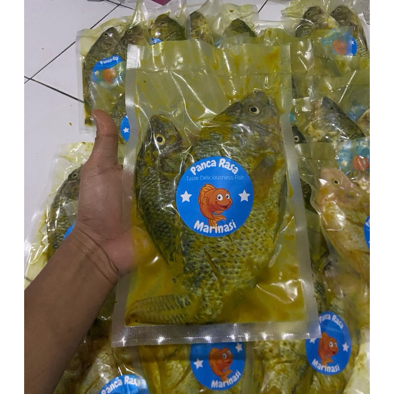 

Ikan Nila Hitam Bumbu Kuning 1kg isi 3-4 ekor