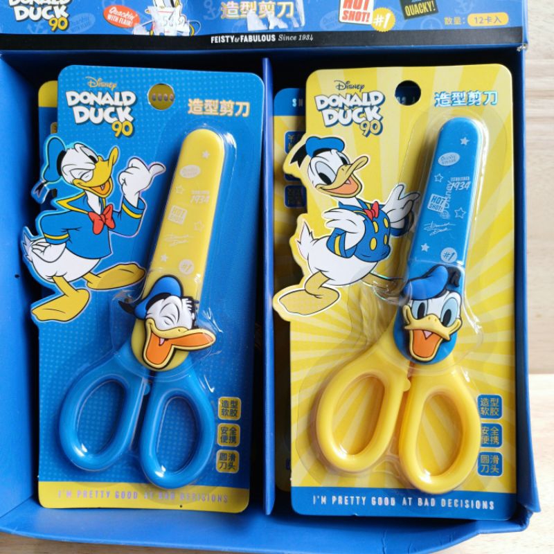 

Gunting ada penutupnya DONALD DUCK BEBEK License 2073