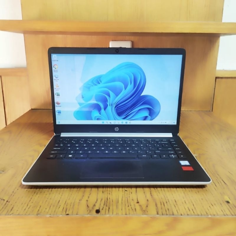 Laptop HP 14s-cf0xxx i5 gen8 Ram 8/SSD nvme 256+1TB