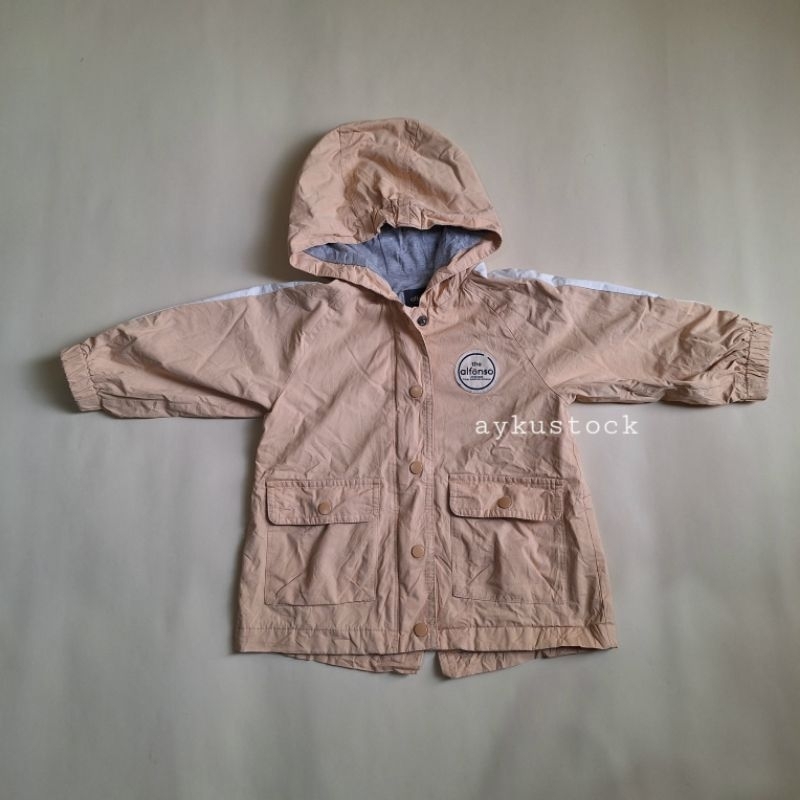 PRELOVED BAJU ANAK - JACKET ANAK ALFONSO (12 Bulan)