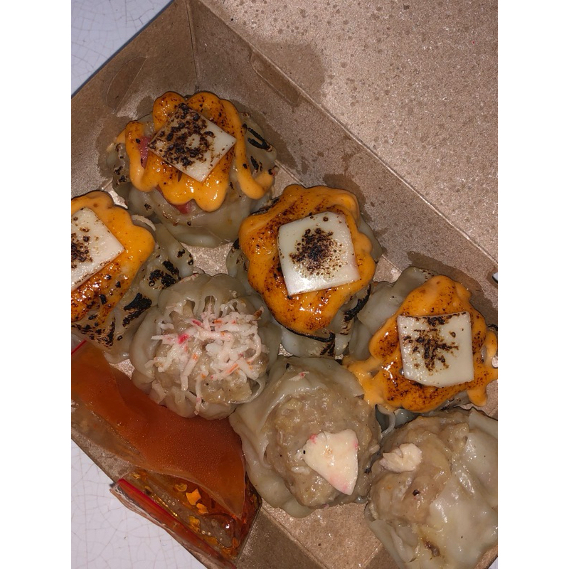

Dimsum Mix Mentai isi 6pcs ( 3 ori + 3 mentai )