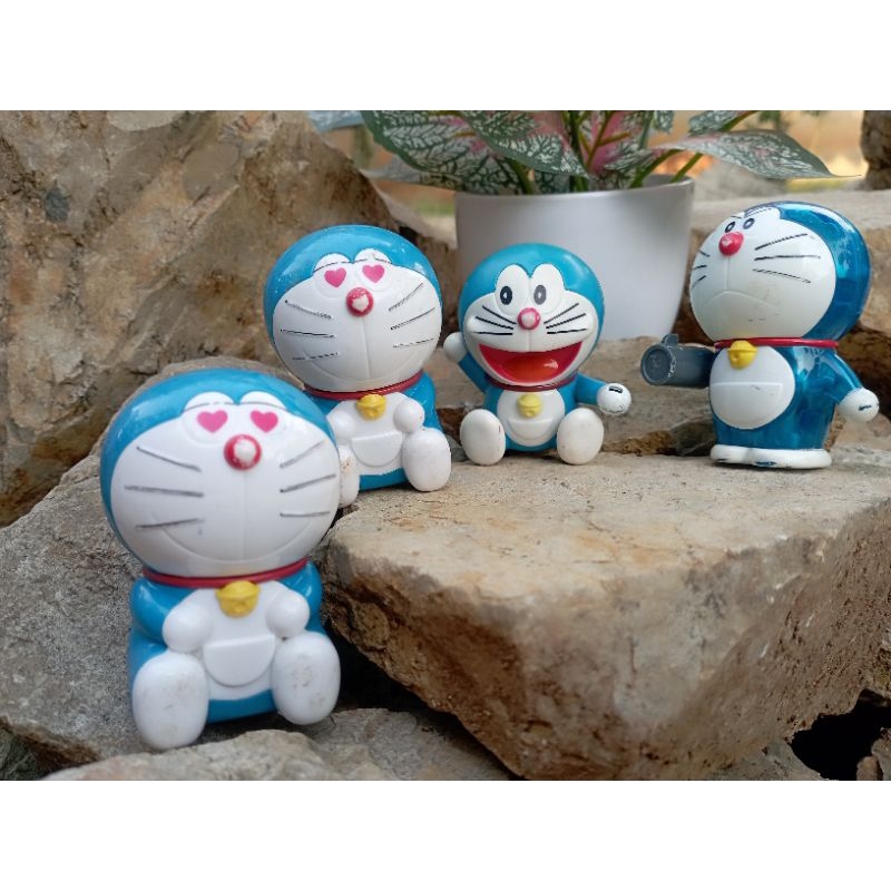 MAINAN MCD FIGUR DORAEMON EX BEKAS MCD 4 PCS