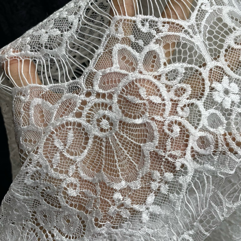 kain semi prada - kain brokat semi prada - kain brokat kotuf etnik premium - kain brokat bw - kain b