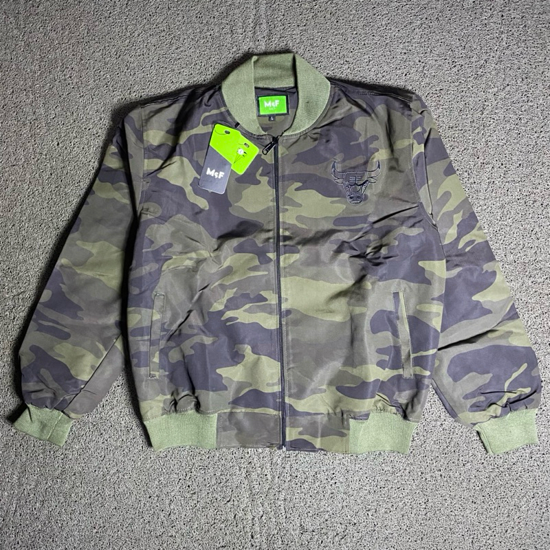 VARSITY OVERSIZE MCF SUPPLY CO ORIGINAL 4 CHICAGO BULLS