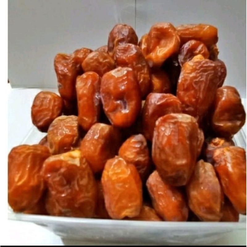 

kurma mesir 1kg golden valley / kurma madu / kurma mesir gizza dates / oleh oleh haji