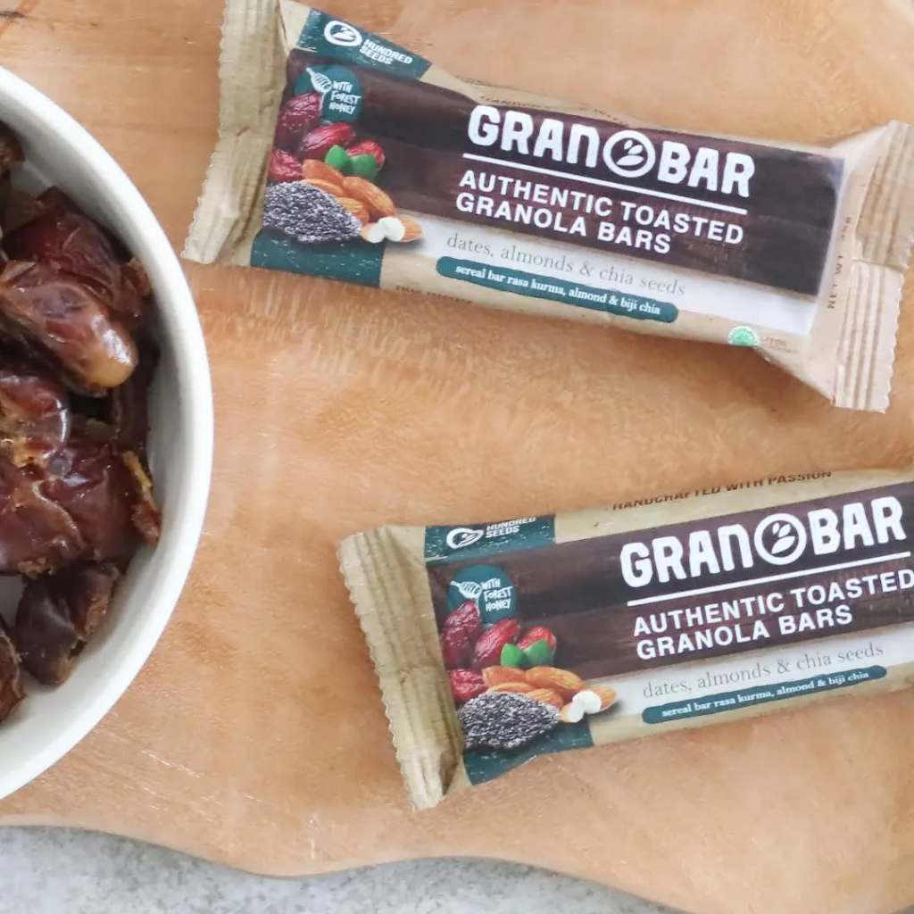 

GRANOBAR - DATES, ALMONDS & CHIA SEEDS BOX 5 PCS | GRANOLA CREATIONS GRANOBAR GRANOLA BAR / SEREAL BAR MIX HEALTHY SNACK 35 Gr