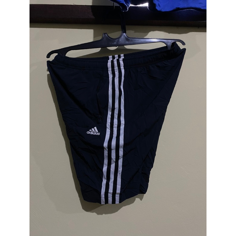 celana pendek by adidas threebar hitam putih