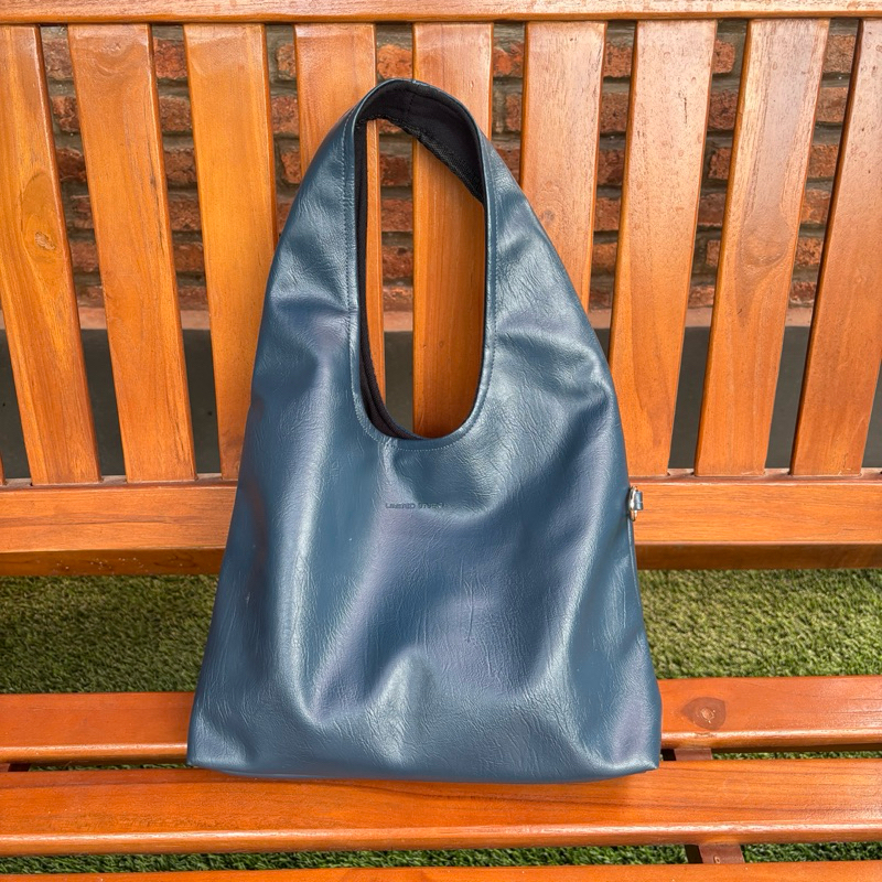 Preloved Limited Studio Cloud Bag - Blue Navy