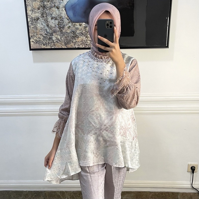 PRELOVED ATASAN KARTINISLABEL