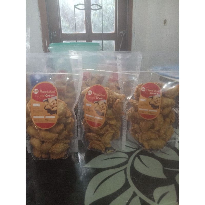 

pastel abon sapi