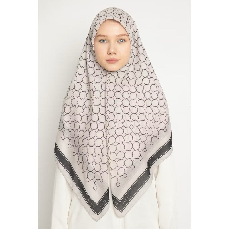 2 PL Parte Primrose Midnight PRELOVED