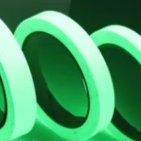 

Stiker Fosfor(Glow in the dark)-menyala saat gelap 2.5cmx1(meter)