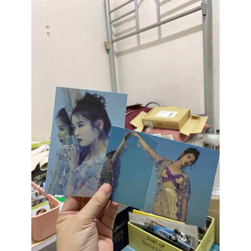 

IU SEASONS GREETINGS 2022 OFFICIAL POSTCARD SET (RARE) DAPAT SEMUA DI FOTO