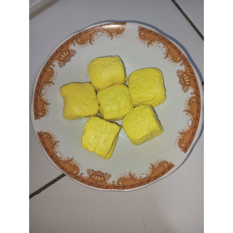 

tahu asli Banjaran tegal,isi 10 PC harga 20rb.