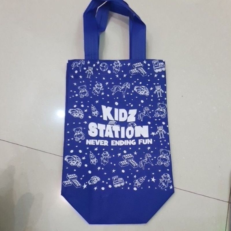 Tas kidz station kecil