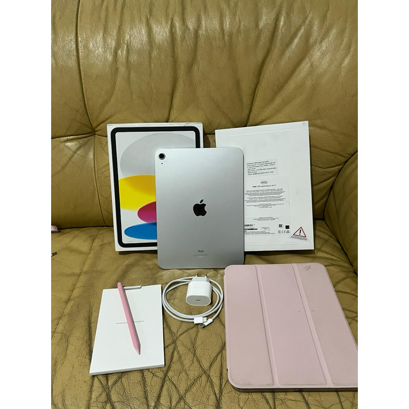 FULLSET Apple iPad Gen 10 Silver 64GB Wifi Garansi iBox On 26 Januari 2026 Mulus Like New No Minus F