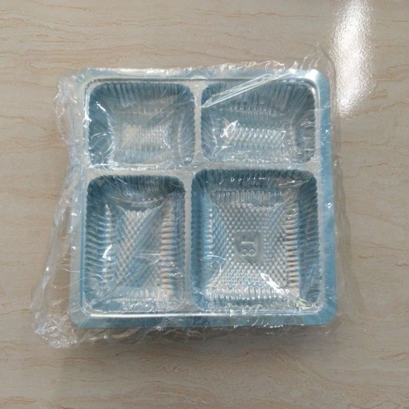 Mika Plastik Box Nasi Ukuran 18 x 18 Isi +/- 50 pcs