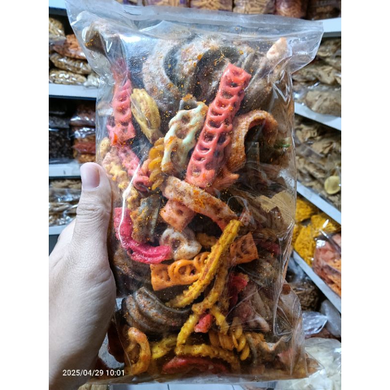 

Kerupuk Seblak Campur Kerang Koin Pedas 250gram