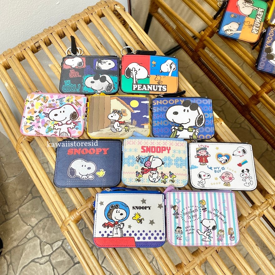 

Dompet Kartu Id Card Holder The Peanuts Snoopy Charlie Brown Cahol Gantungan Resleting Kulit Lucu Unik Kado Hadiah Gift
