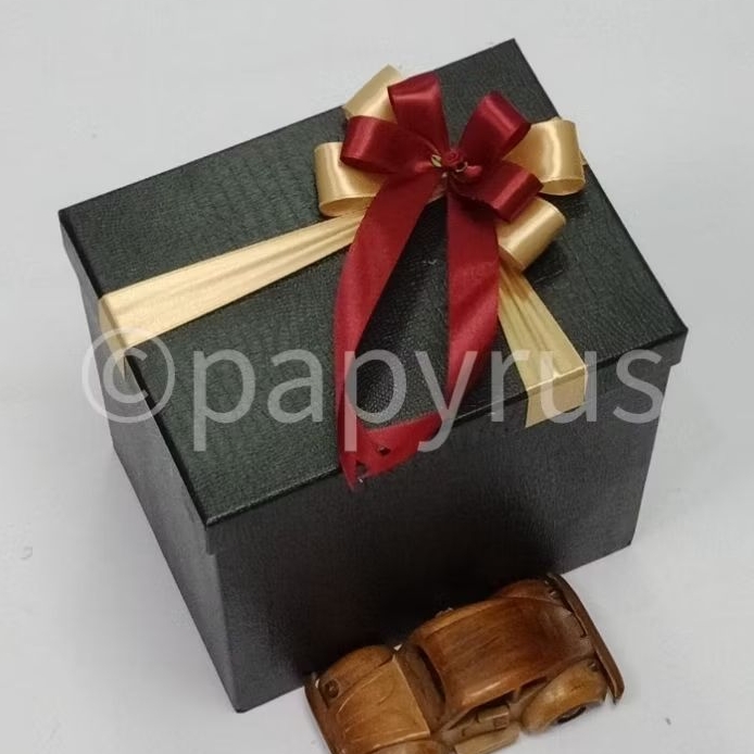 

PAPYRUS 15x20 Tinggi 20cm Kotak Kado Gift Box Hadiah V2