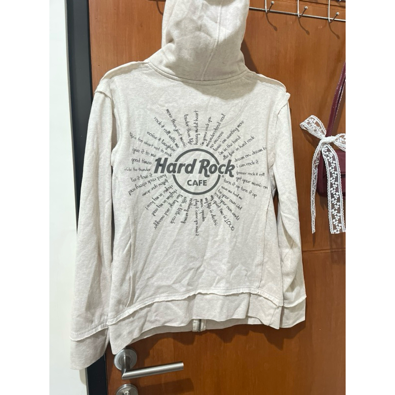 preloved jaket hard rock dubai