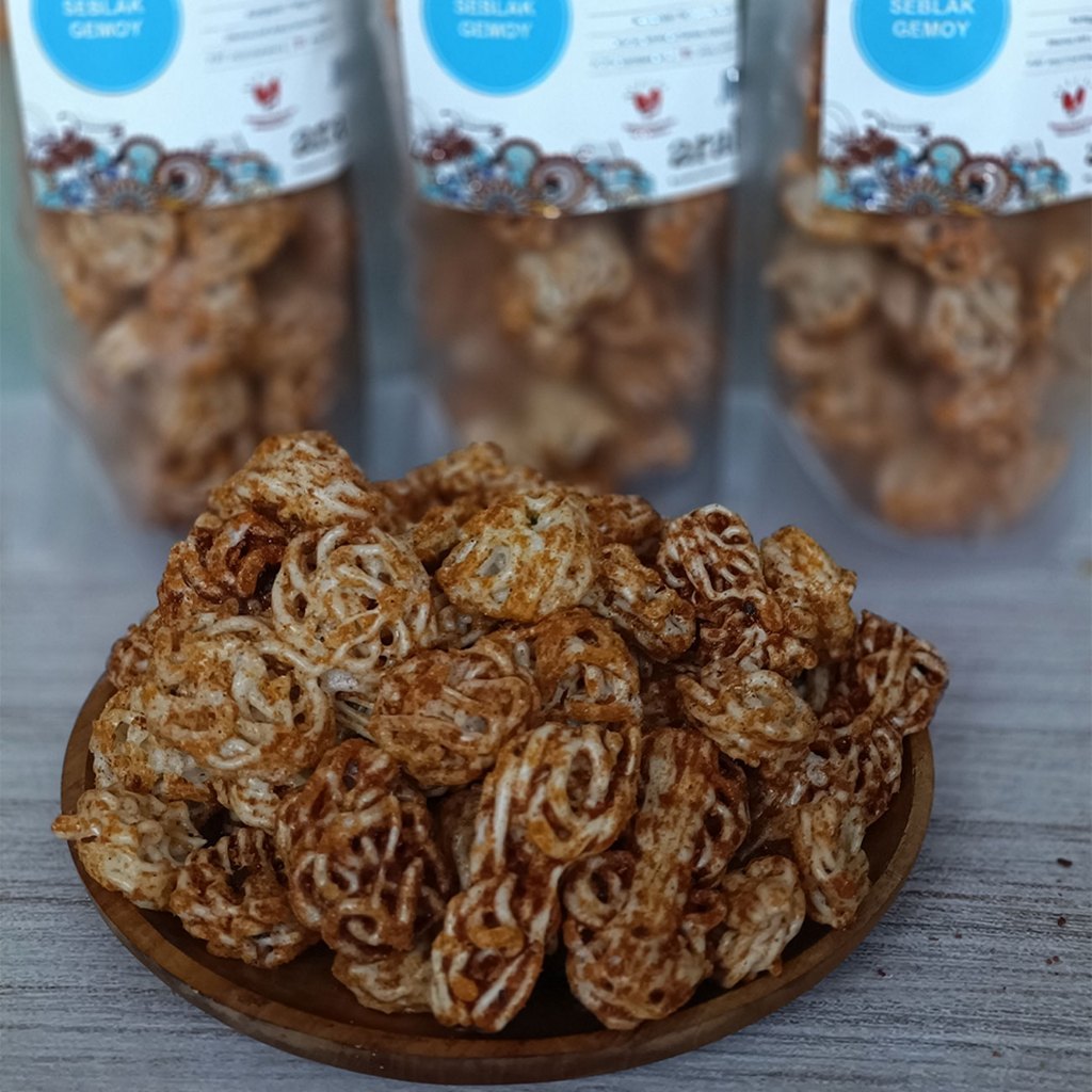 

Aralus - Kerupuk Seblak Gemoy - Makanan / food / finger food kerupuk seblak gemoy - pedas