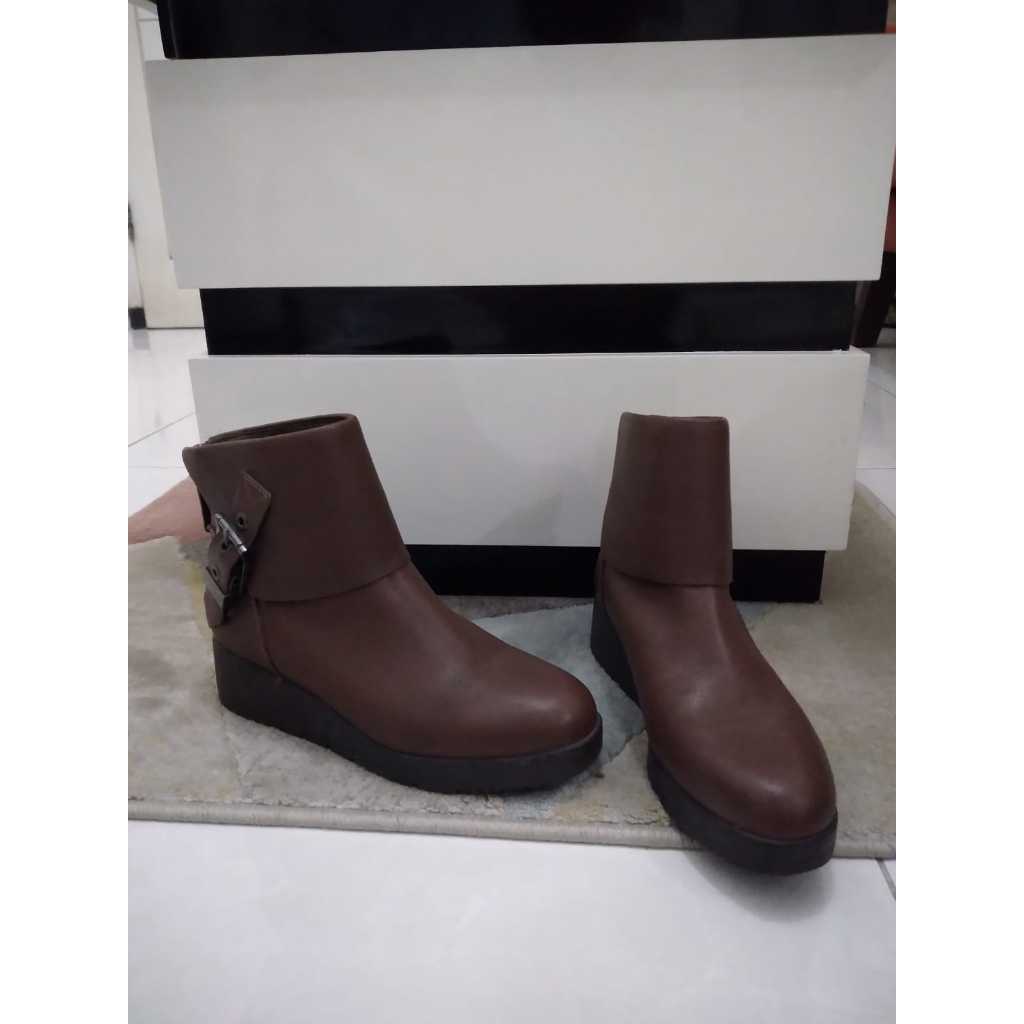 Sepatu Boots Staccato Wanita Original (Preloved)