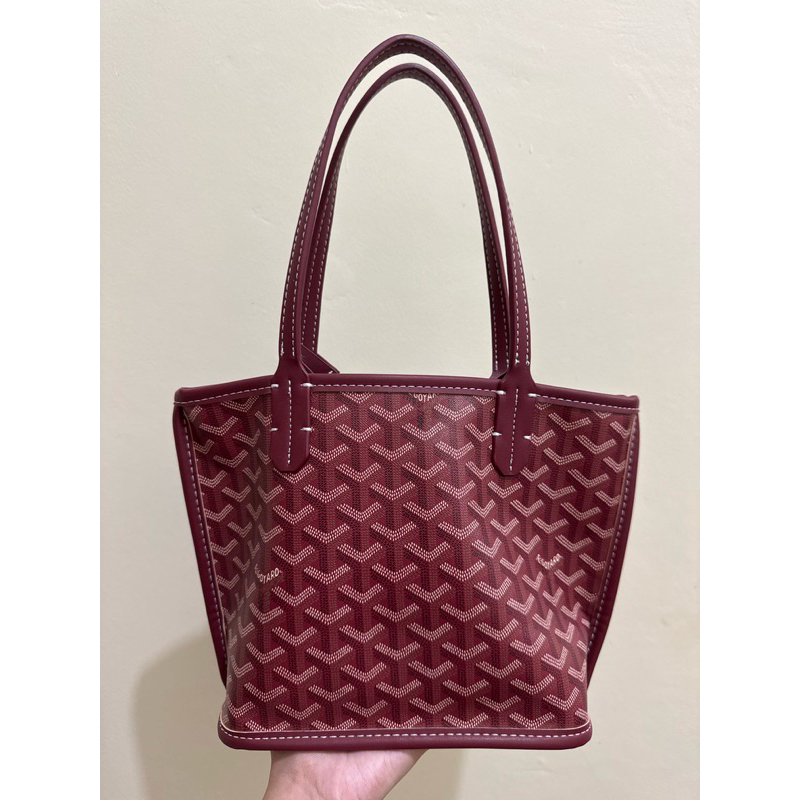 tas goyard