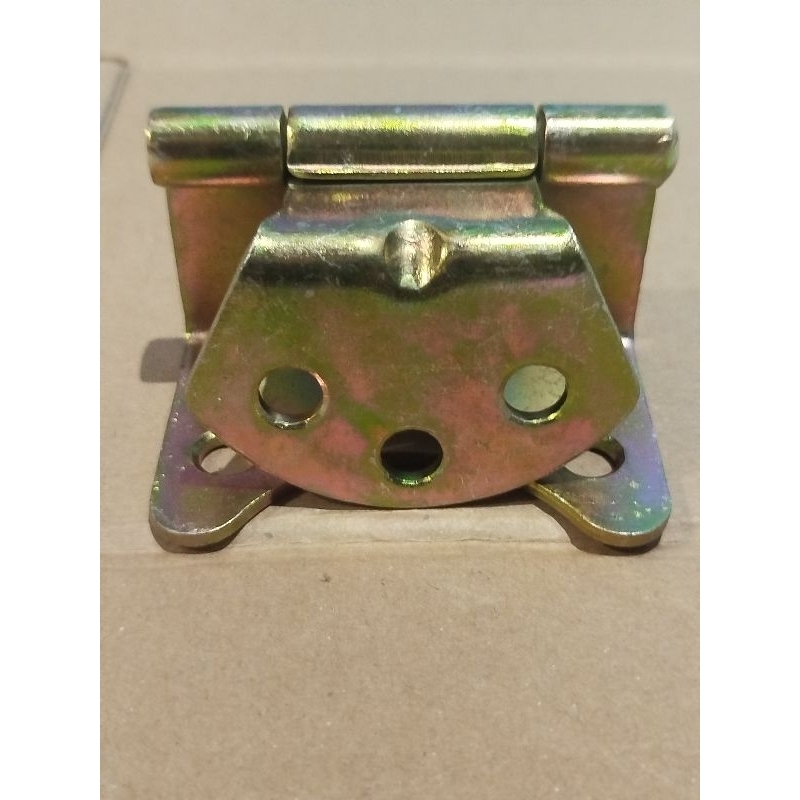 Engsel Bak Colt T120 L300 - Engsel Bagasi Belakang Colt T120 L300