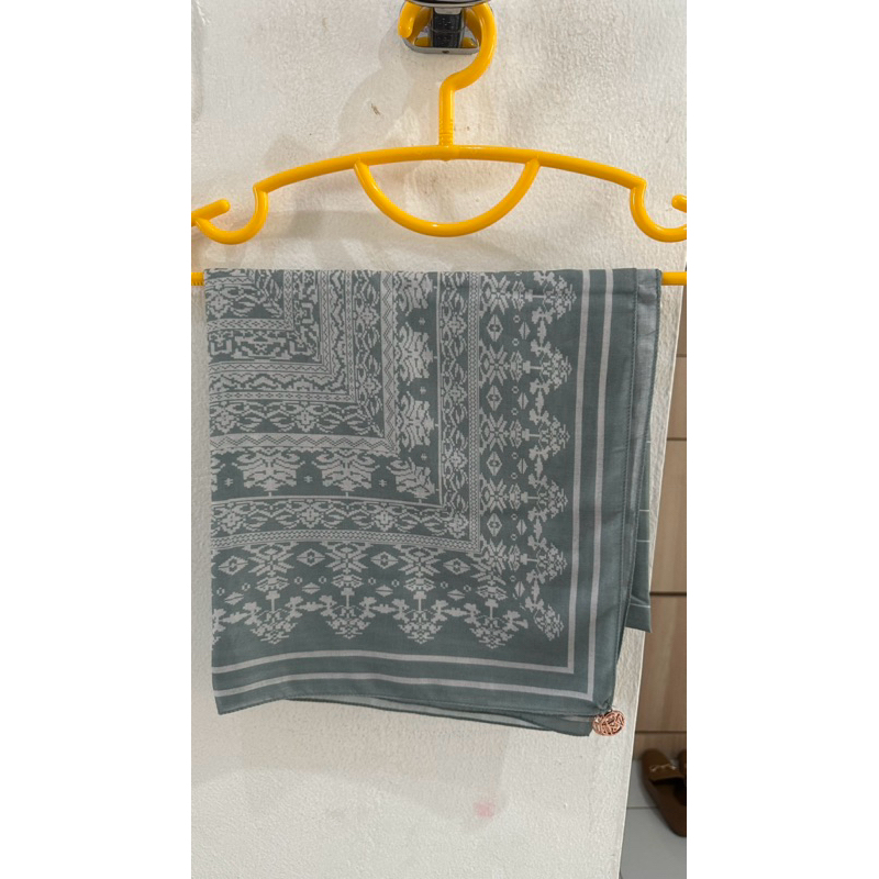 Preloved Minang Heritage Scarf Ria Miranda