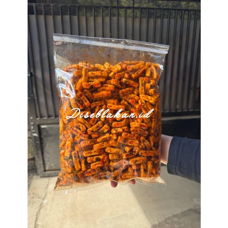 

Kerupuk ikan samit kerupuk soto kerupuk jadul pedas daun jeruk kemasan 500gram