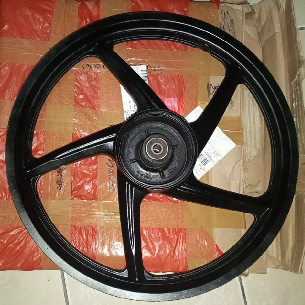 VELG BELAKANG SUPRA 125/KARISMA//REVO ABSOLUTE