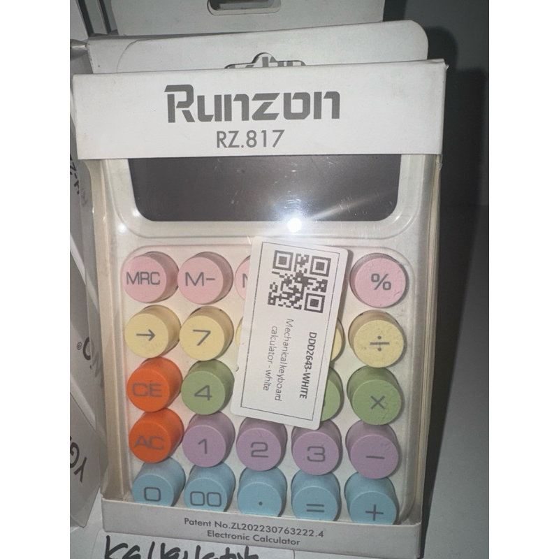 

kalkulator putih runzon