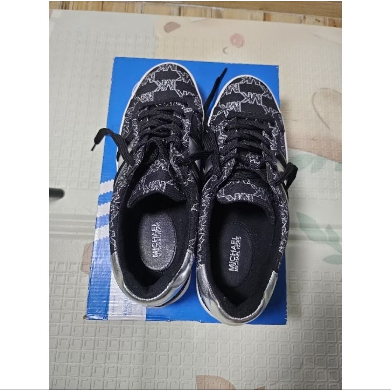 Preloved Sepatu Michael Kors