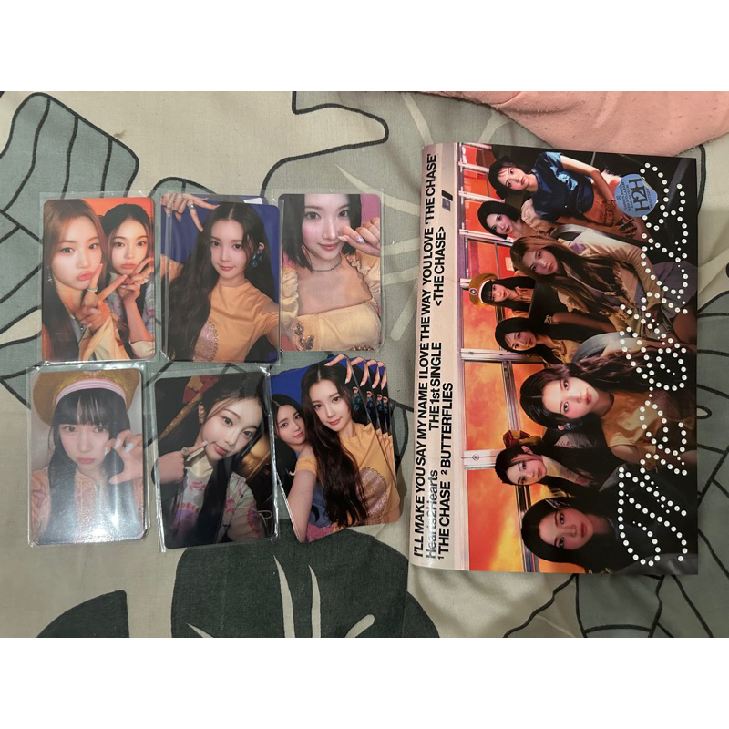 Hearts2Hearts H2H Official Album PC Photocard (The Chase A-na Ana Yuha Group Juun Ian Ye-on Yeon Car