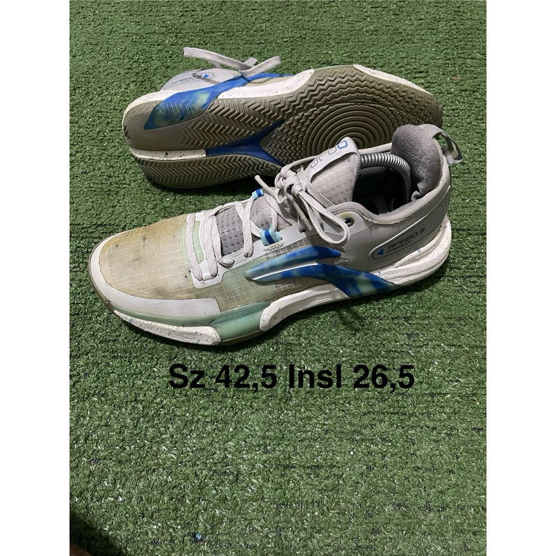 sepatu basket lining s42