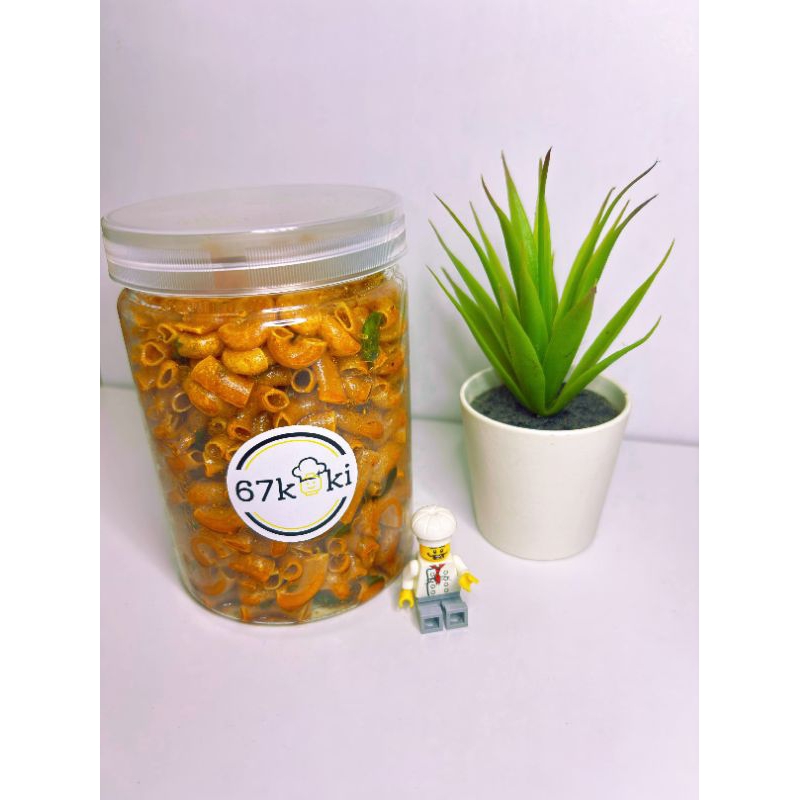 

makaroni daun jeruk pedas gurih renyah