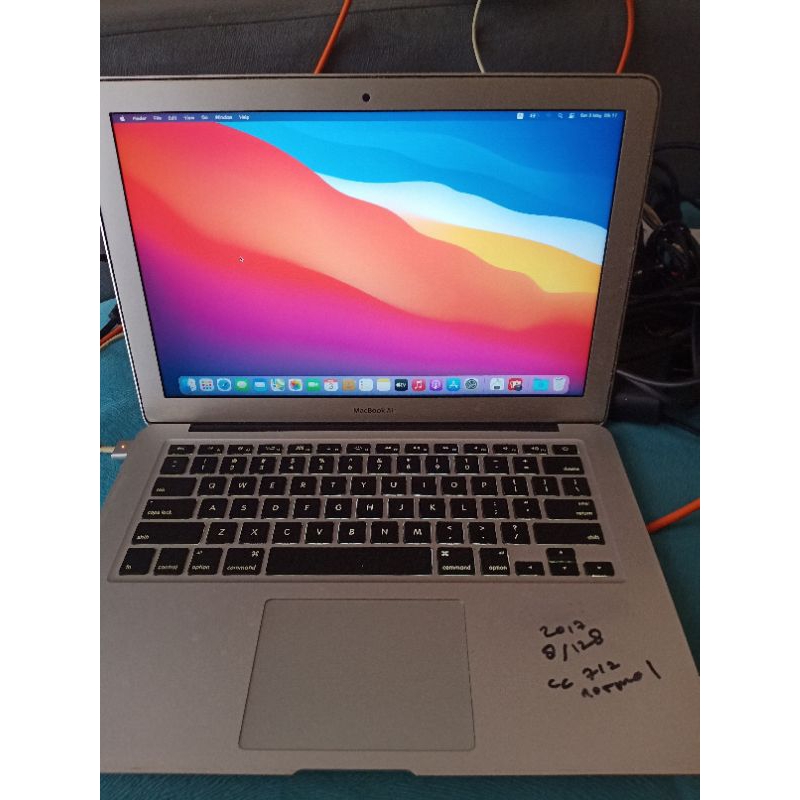 macbook air 13" 2017 8/128gb normal semua