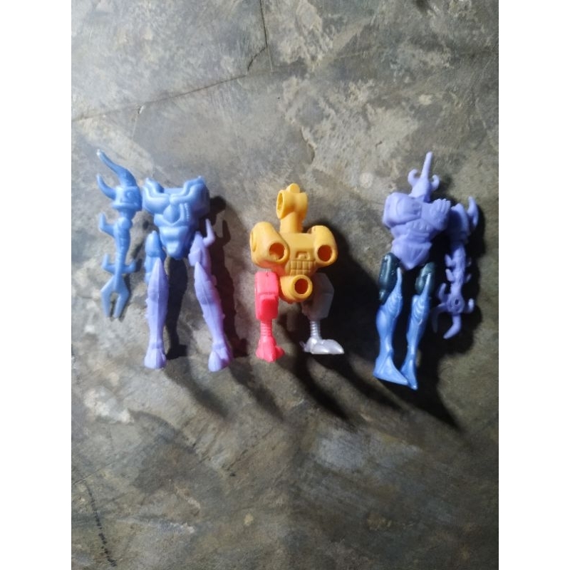 Robot LOTTE mainan jadul