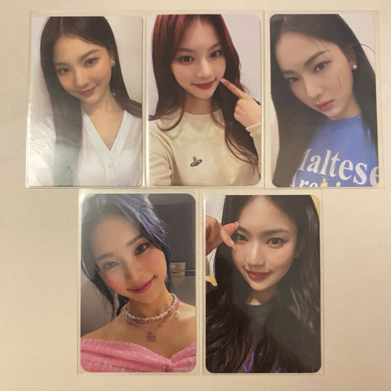 STAYC ISA benefit photocards