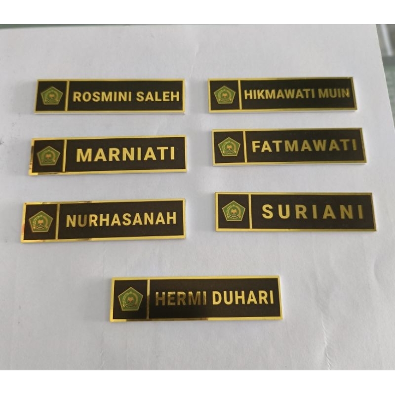 

Papan nama custom murah