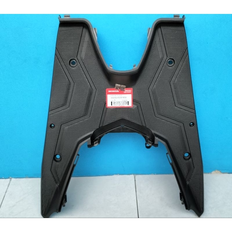 64310-KVB-N50 Cover lantai pijakan kaki VARIO 110 TECHNO karbu ORI AHM