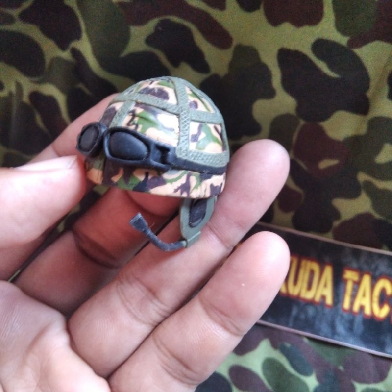 helm tentara untuk action figure 1 12 helm accessories figure tentara inggris helm tempur british mk