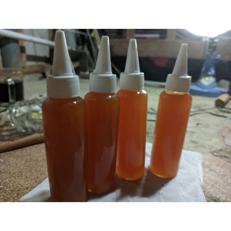 

MADU HUTAN ASLI TANPA CAMPURAN 100%