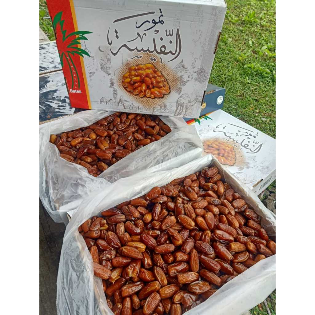 

Kurma El Nafessa Dates Tunis Madu 5 kg